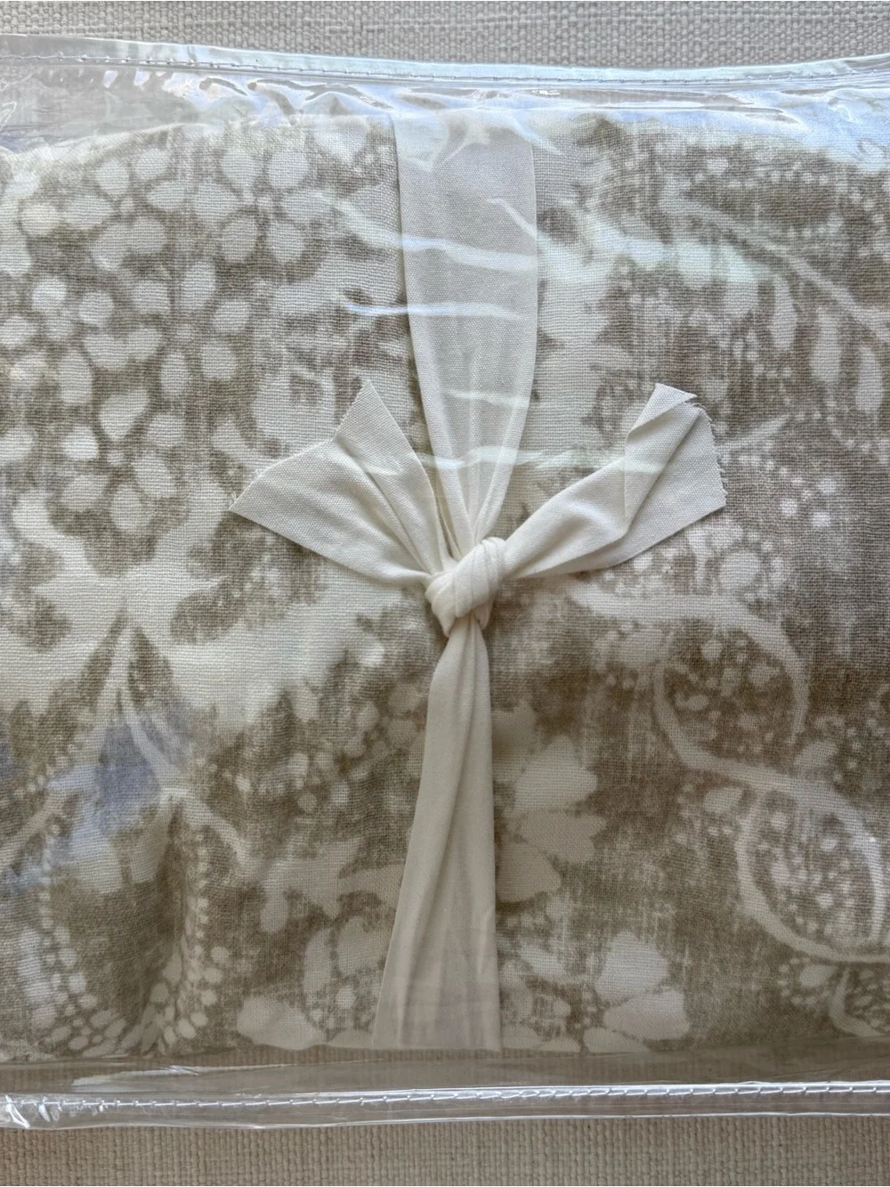Pottery Barn Bernyce Patterned Drape – 50x96 Flax
